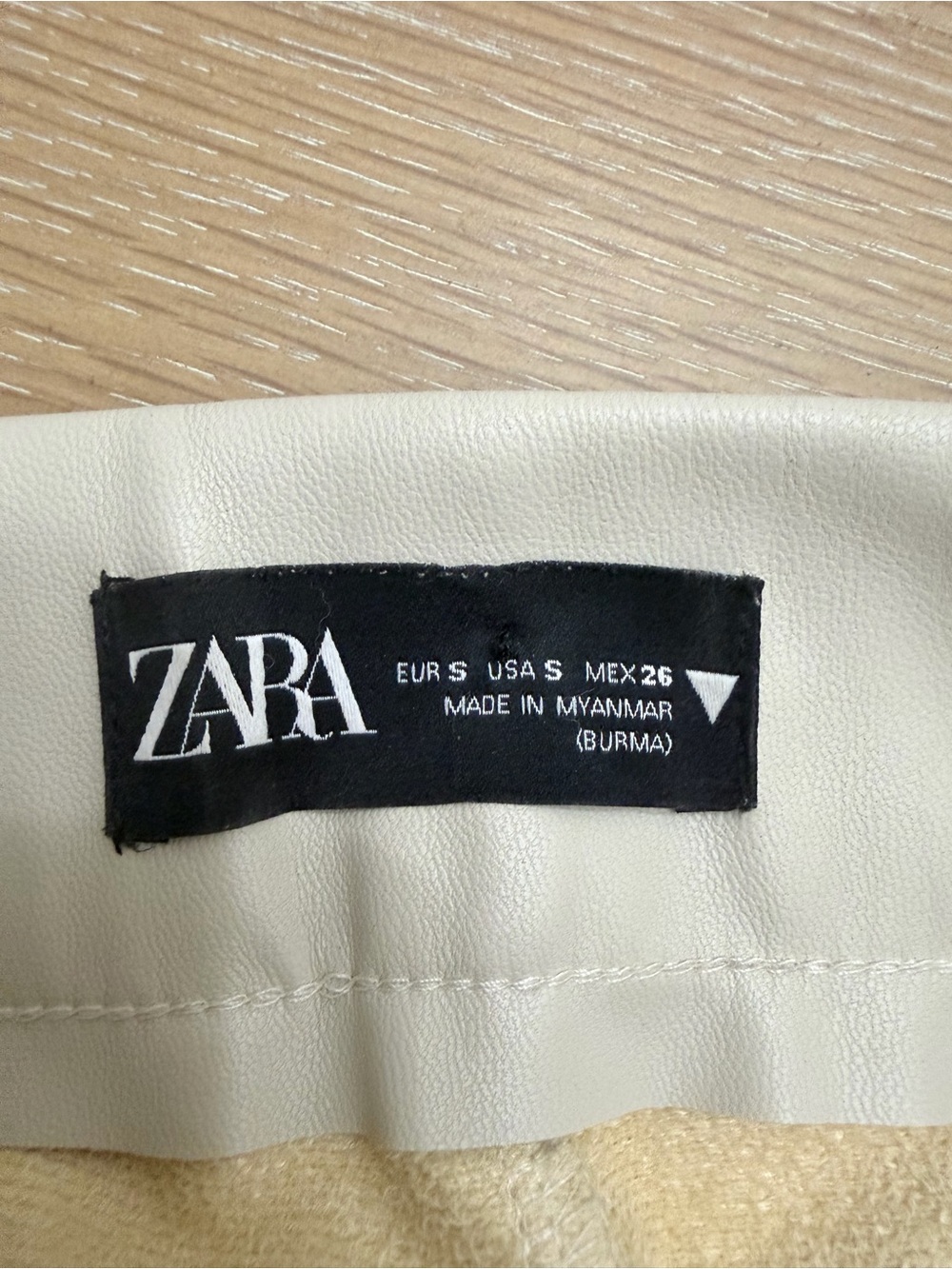 Zara Cream High-Rise Leather Flare Pants size 4-6 small - Picture 6 of 6